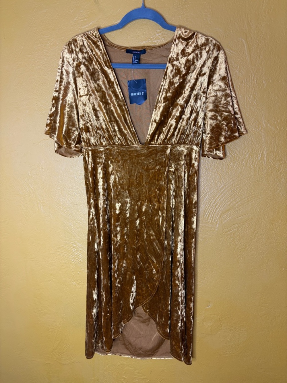 Forever 21 NWT Metallic Gold Crushed Velvet Wrap Dress Small fits like M/L